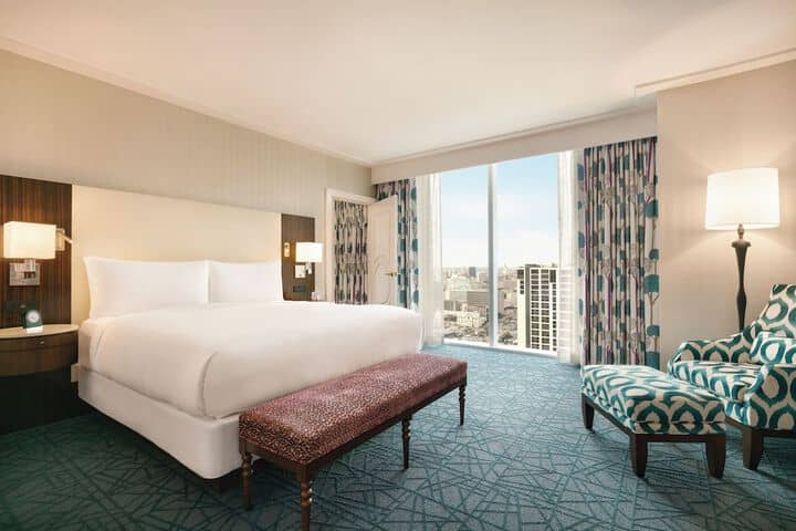 Room 42 of 125