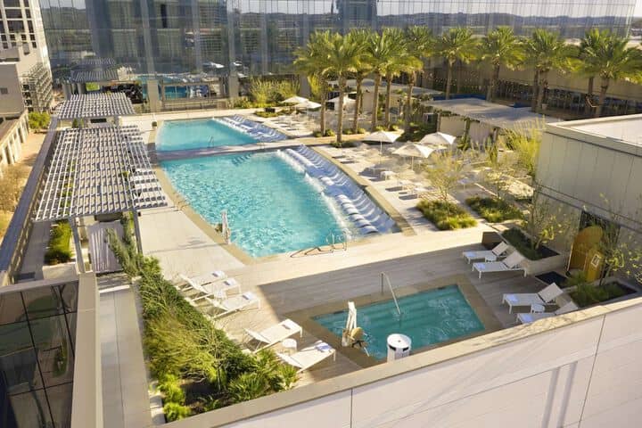 Pool 68 of 125