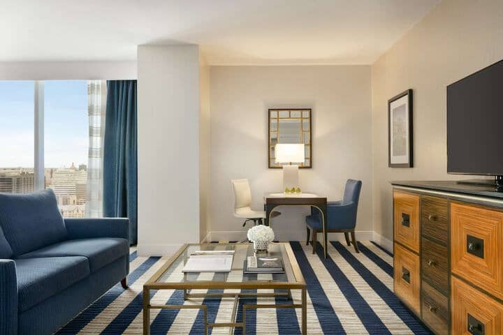 Room 47 of 125